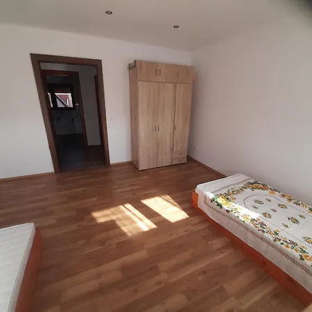 Monteurzimmer Km شقة